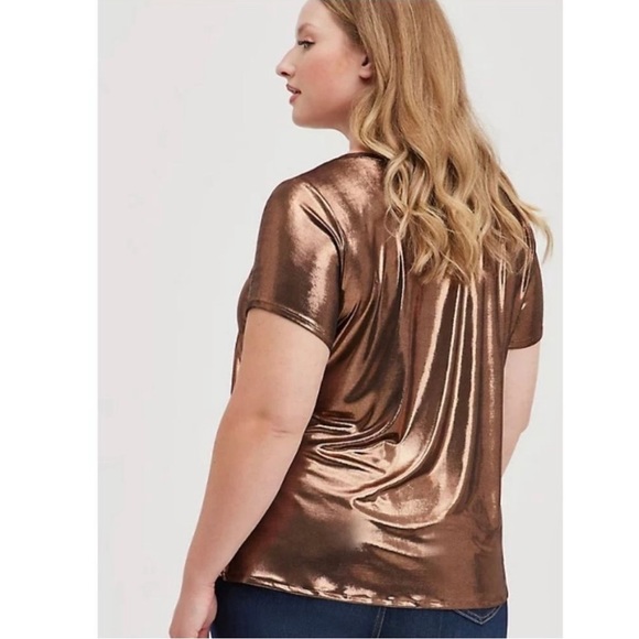 Torrid 1X liquid shine crew neck top bronze - Picture 2 of 10